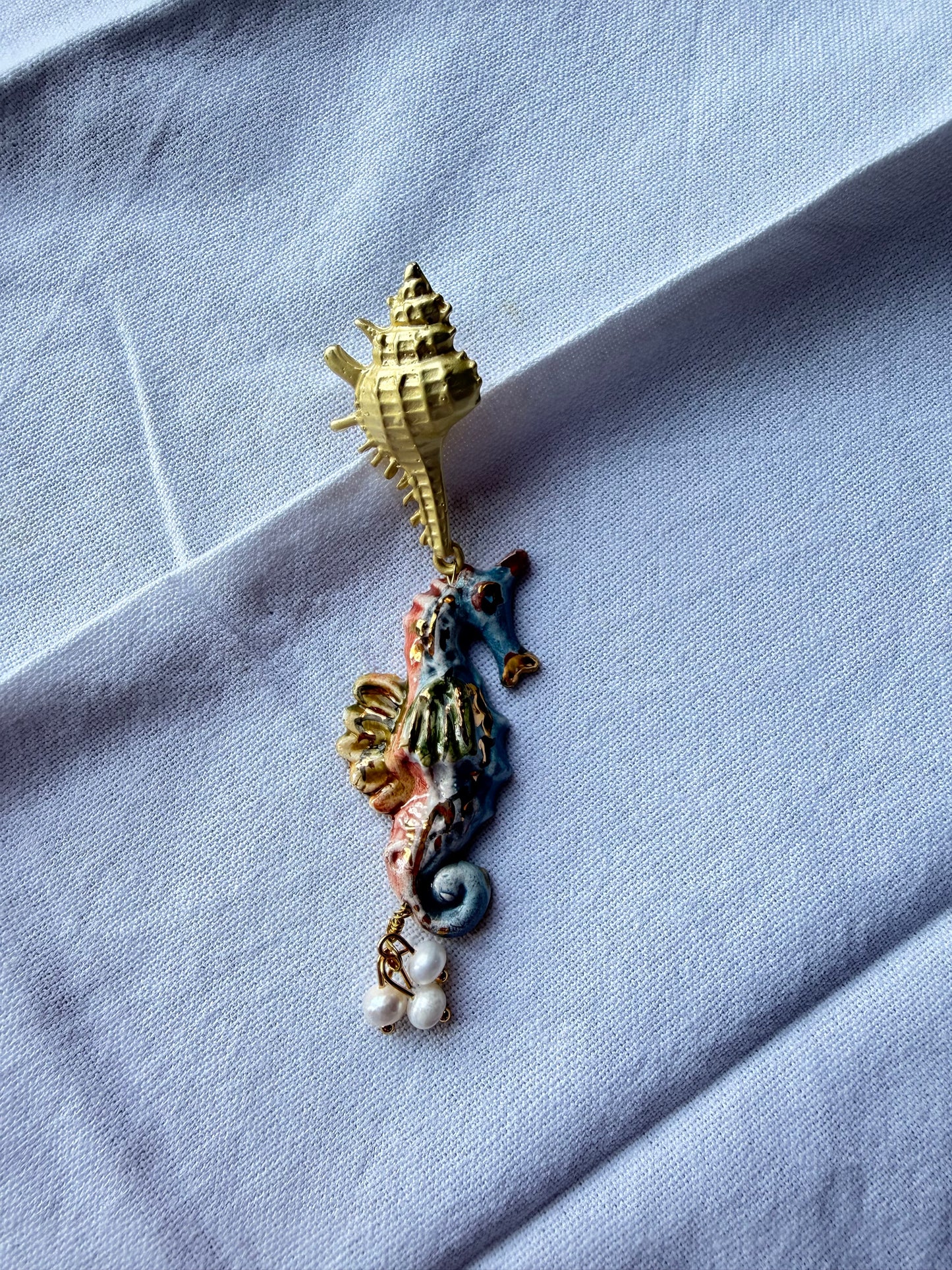 Drop pendientes cerámica caballito de mar