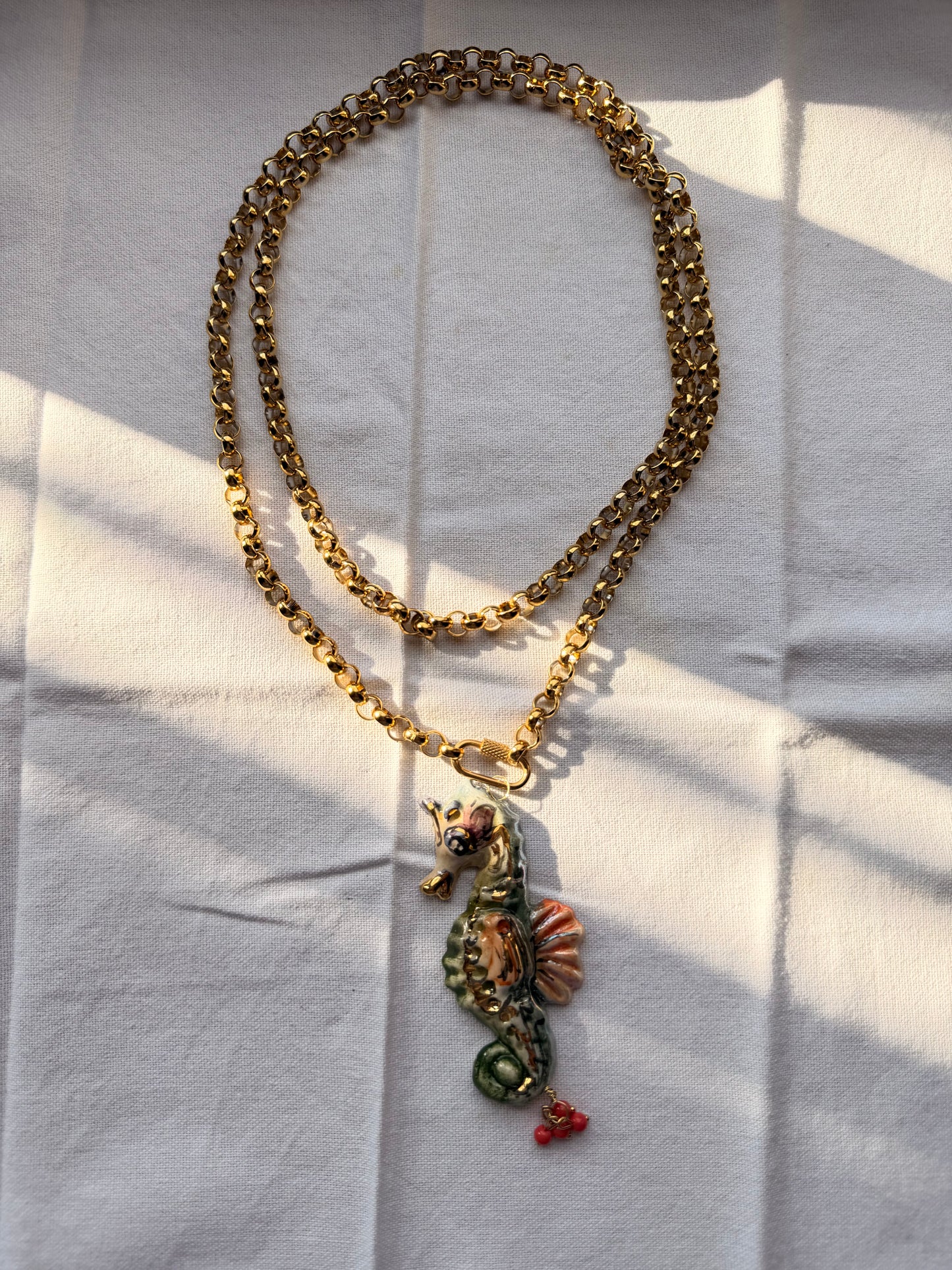 Drop collar cerámica caballito de mar verde