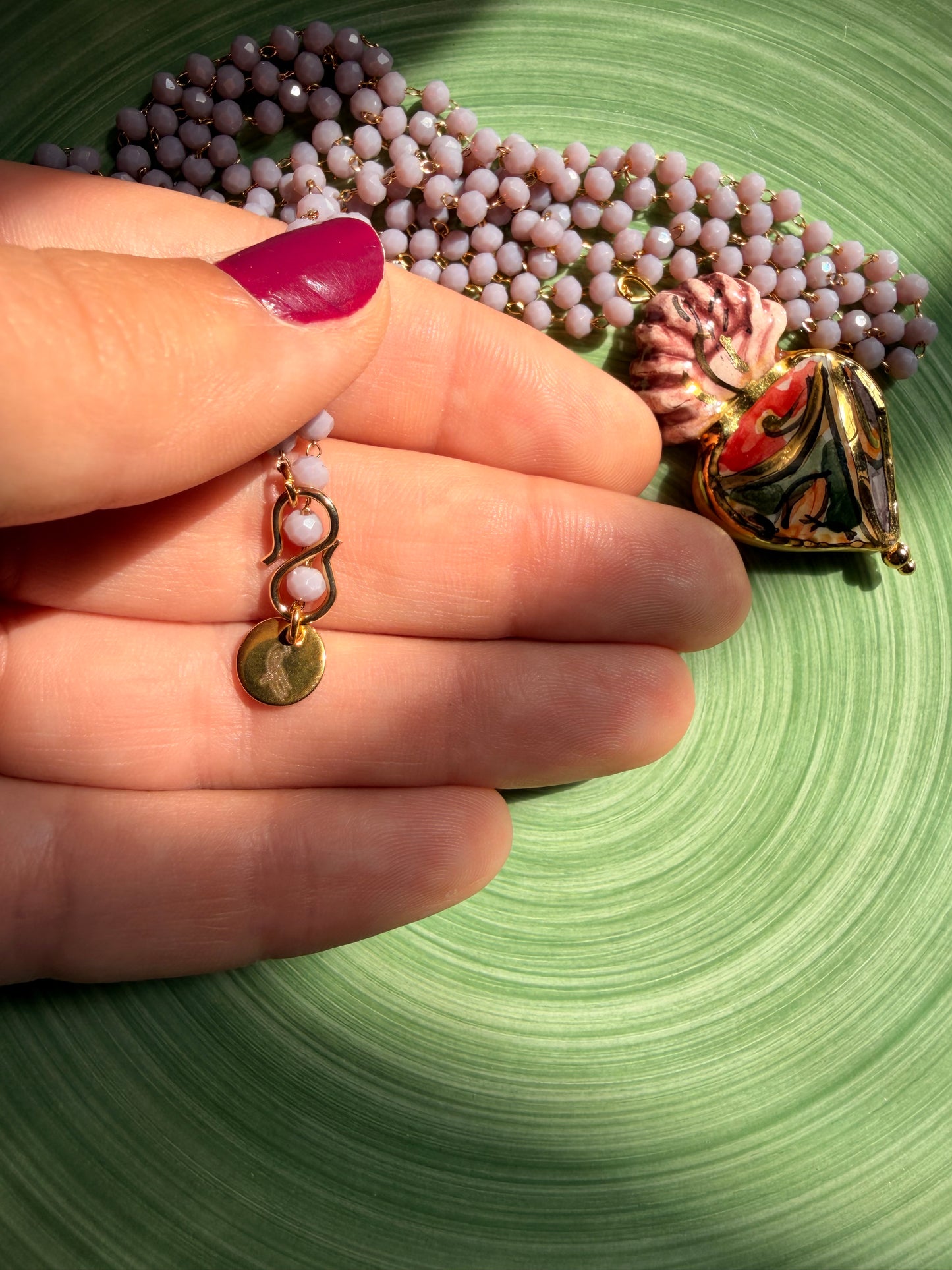 Drop collar cerámica corazón de Jesús