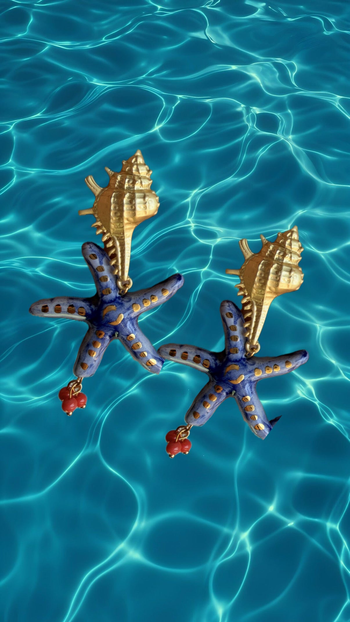 Drop pendientes cerámica estrella azul