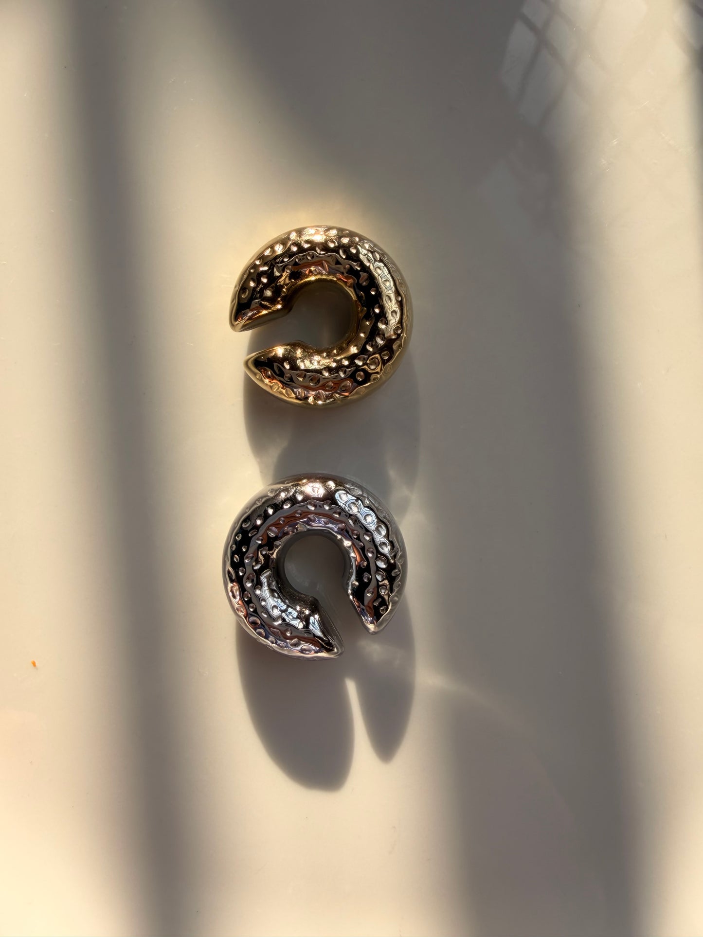 Drop earcuff punteado plata