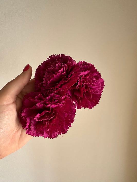 Flor clavel moradito