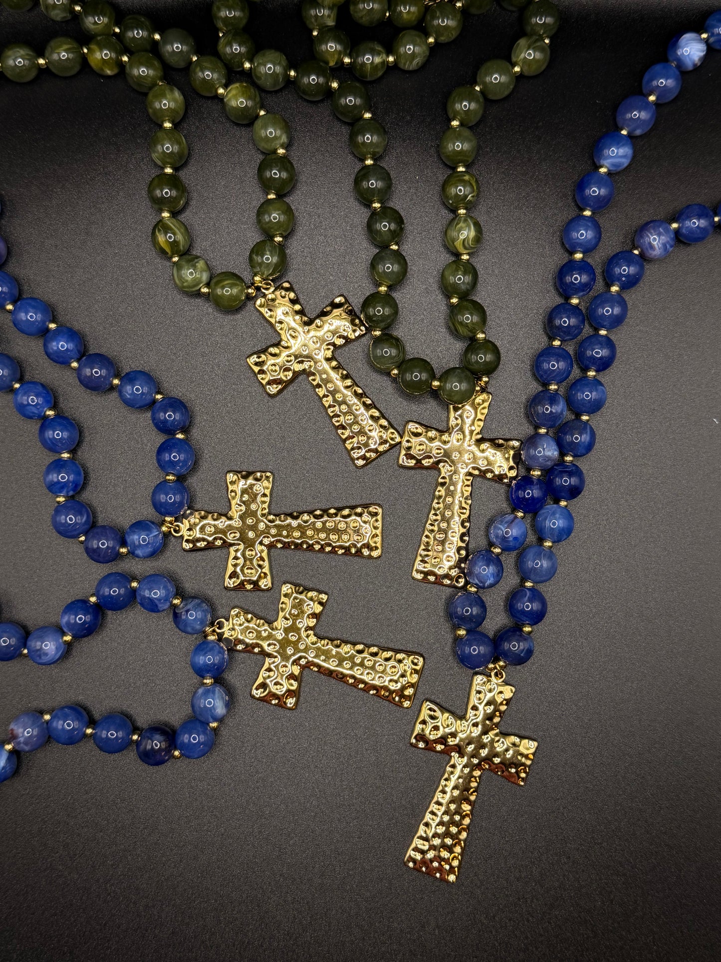 Collar resina cruz y acero inoxidable