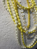 Collar multivuelta amarillo