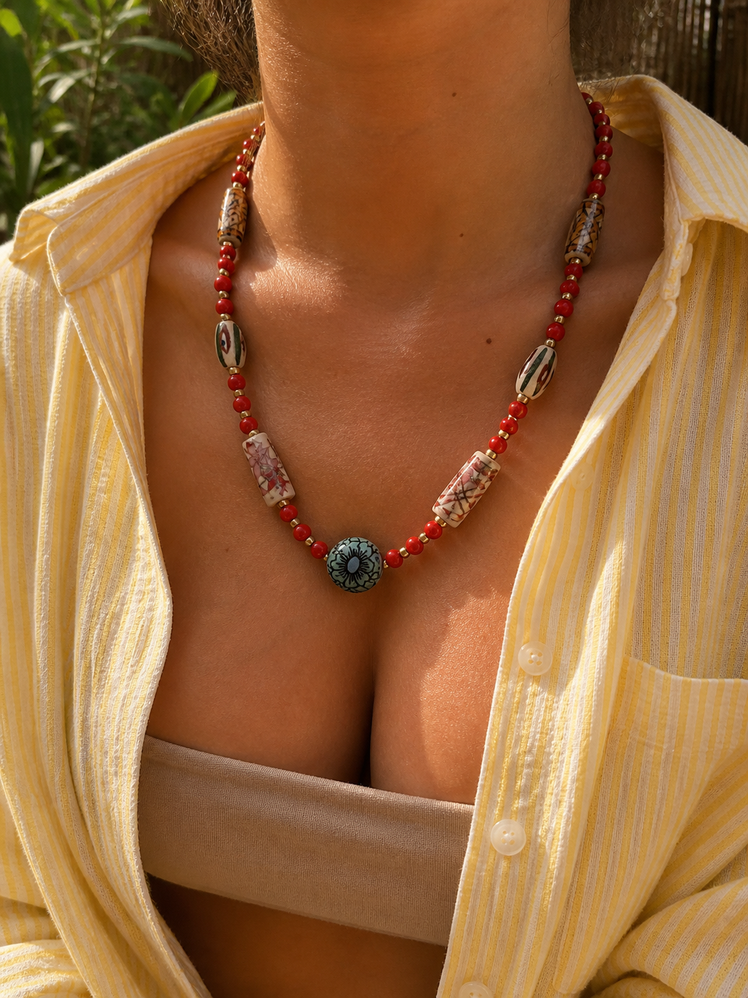Collar cuentas rojas y cerámica II