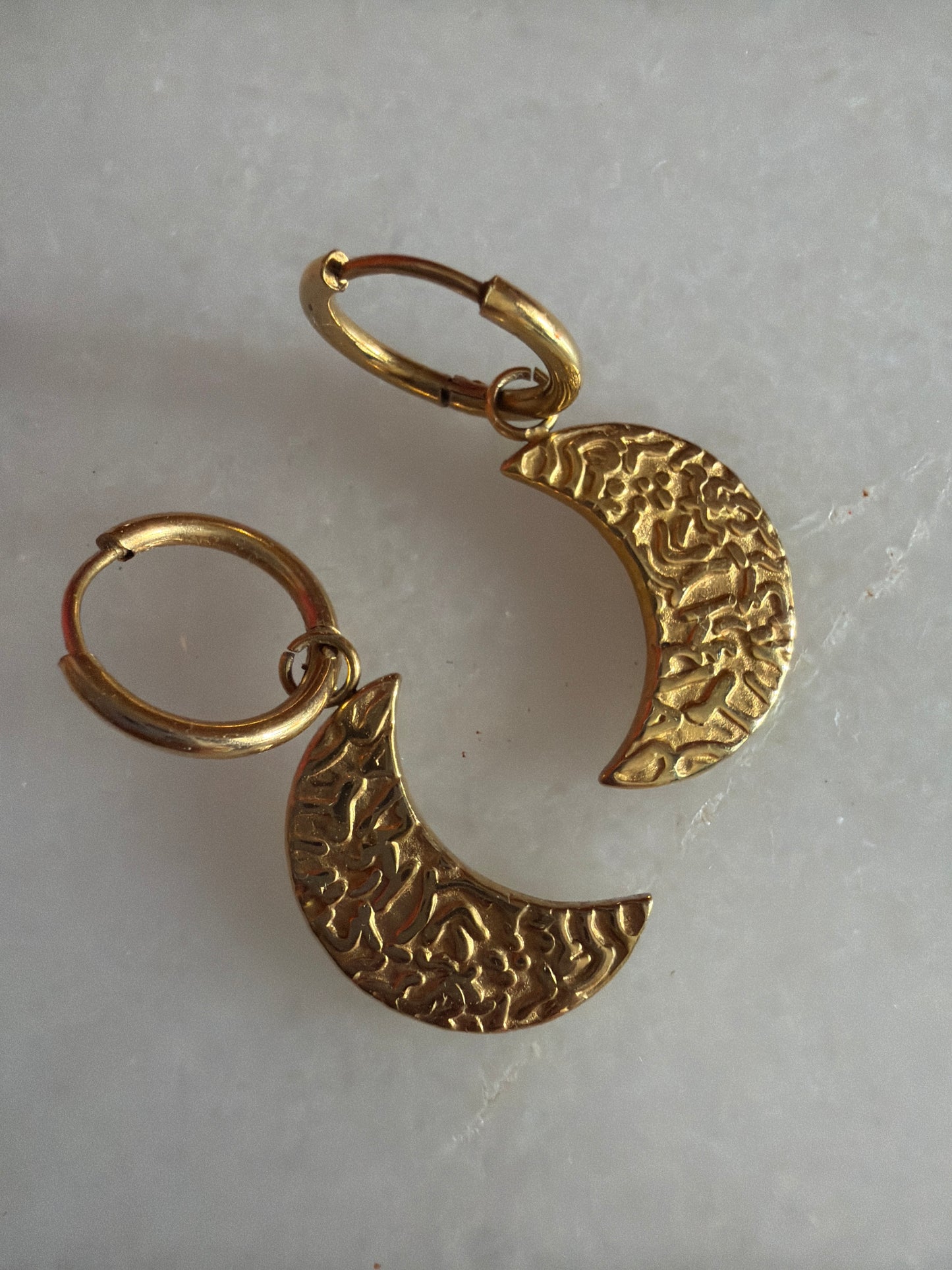 Pendientes luna